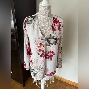 White House Black Market Floral Blouse – Size 6